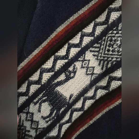 💝Unisex One Size Llama Wool  Poncho Blanket Sweater - Picture 4 of 6